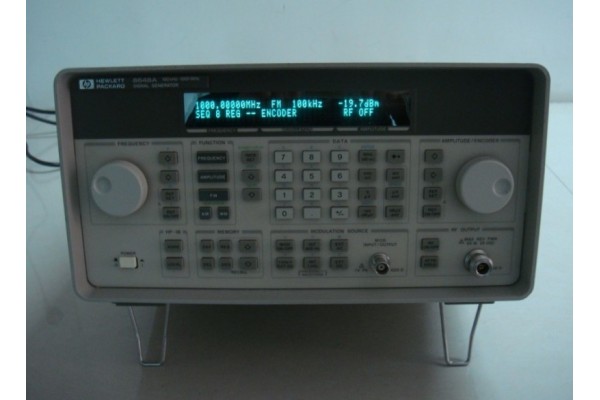 HP8648A 信号源
