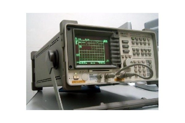 HP8596E 频谱分析仪