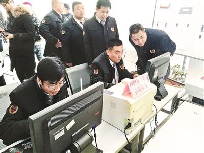 要求不低 北京网约车司机考试还有英语听力