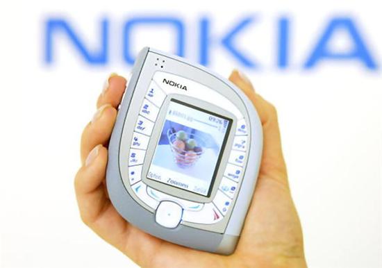 诺基亚7600(2004)——可显示分辨率最大支持800<em></em>x600像素的照片