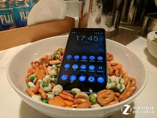 Nokia 6