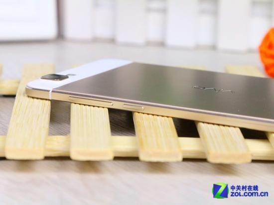 全球最薄手机——4.75mm的vivo X5 Max